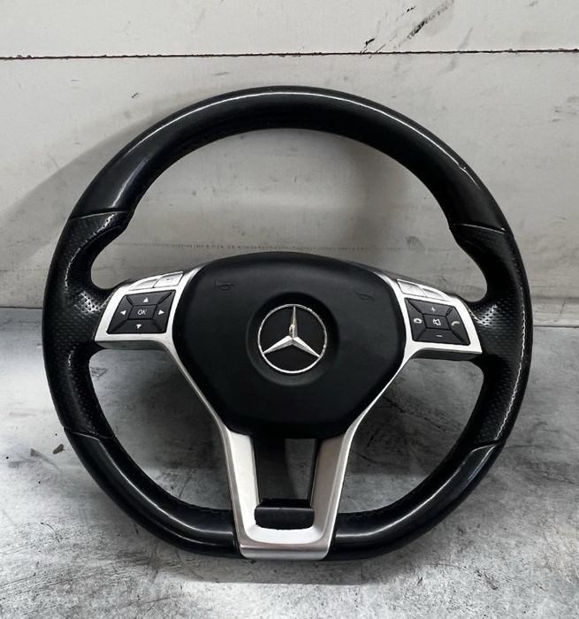 Mercedes Волани W204 w166 w212 + AMG  -  Перфектно състояние + Съвместимост за автомобили преди 2010г.