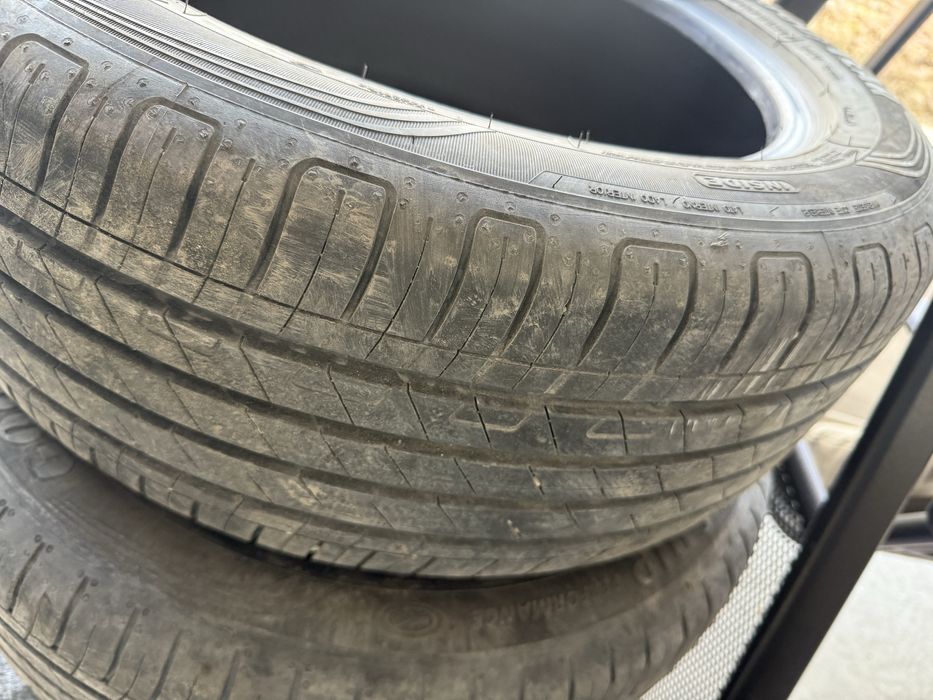 Good year 215/55 R17