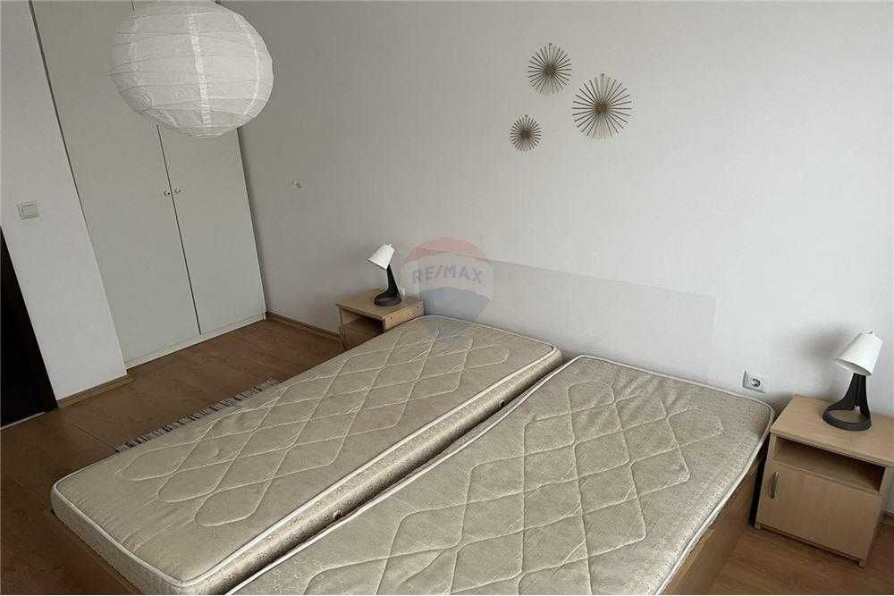 Дава се под наем Двустаен апартамент в Варна, Колхозен пазар - 60 кв.м за 357 € - Снимка #4