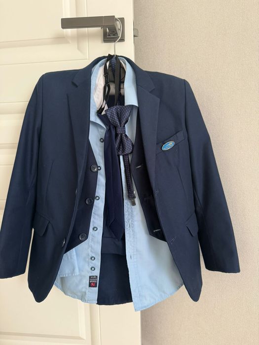 Школьный форма в отличном состоянии