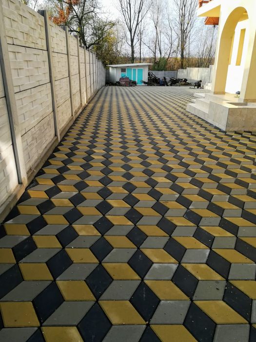 Producător - dale de pavaje pavele model 25x25 simplu montaj