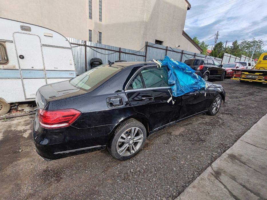 Dezmembrez Mercedes-Benz E-Class W212 2013 2.2 E 250 Cdi / Bluetec 4-M