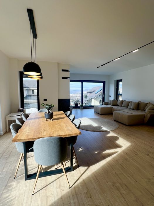 PF Vand casa ultra exclusvista