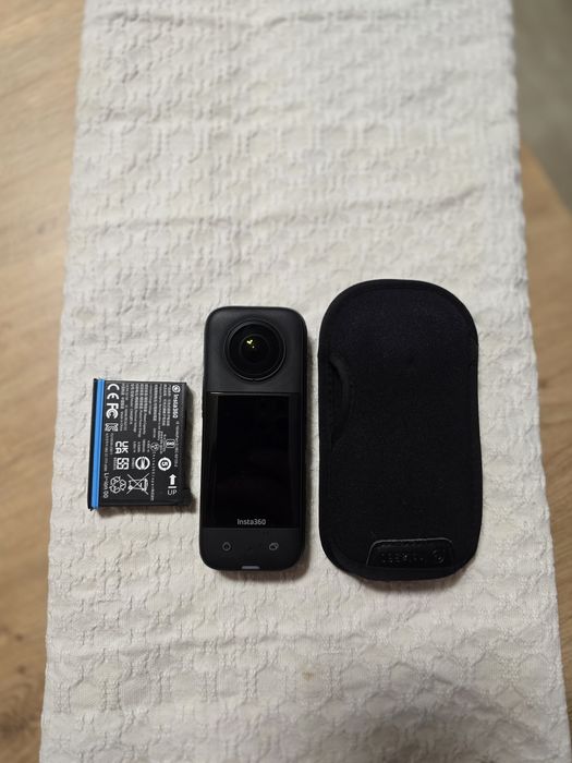 Insta360 X3 + husa - defect electronic, piese impecabile