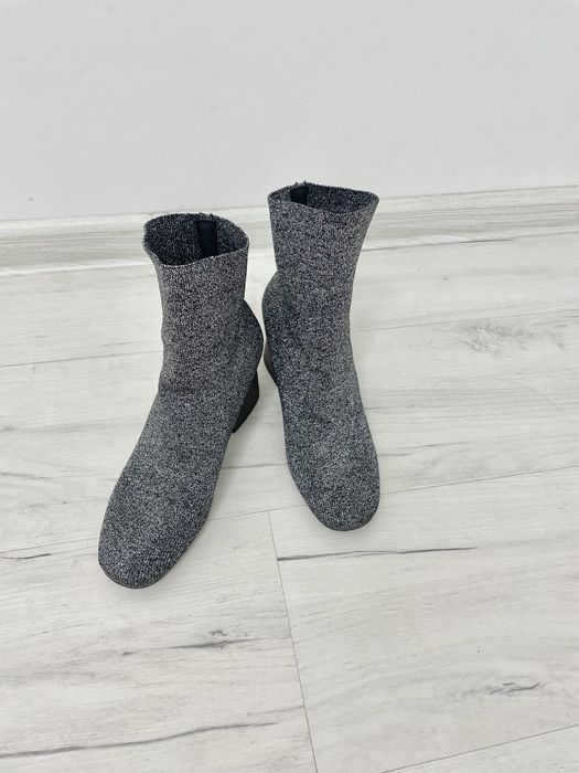 Ботинки блестящие, текстиль