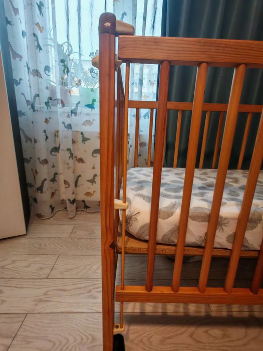 Pătuț bebe în stare foarte buna