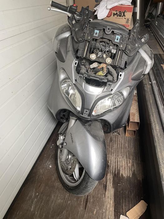 На Части- Мотор  Suzuki Burgman AN650