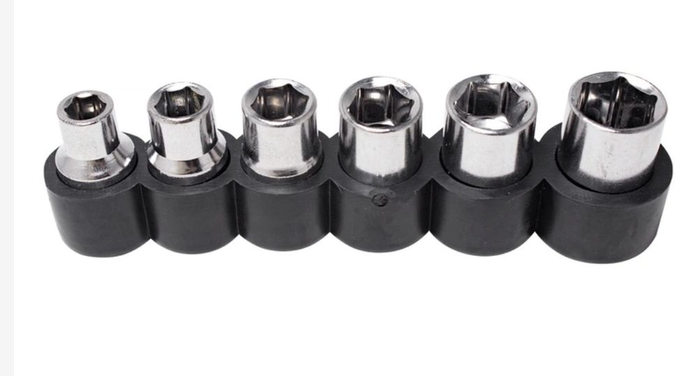 Набор отвертки-битодержателя ISMA IS-5171 с комплектом бит и головок.