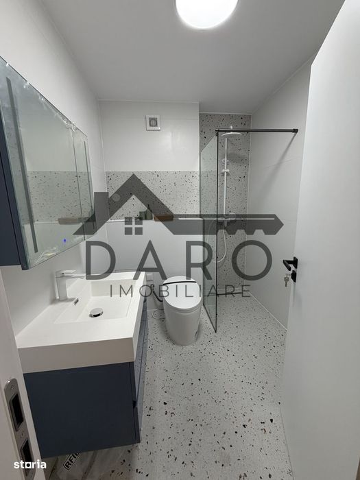 Inchiriez apartament 42 mp