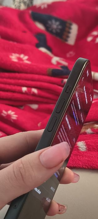 Vând s au schimb telefon iPhone 15