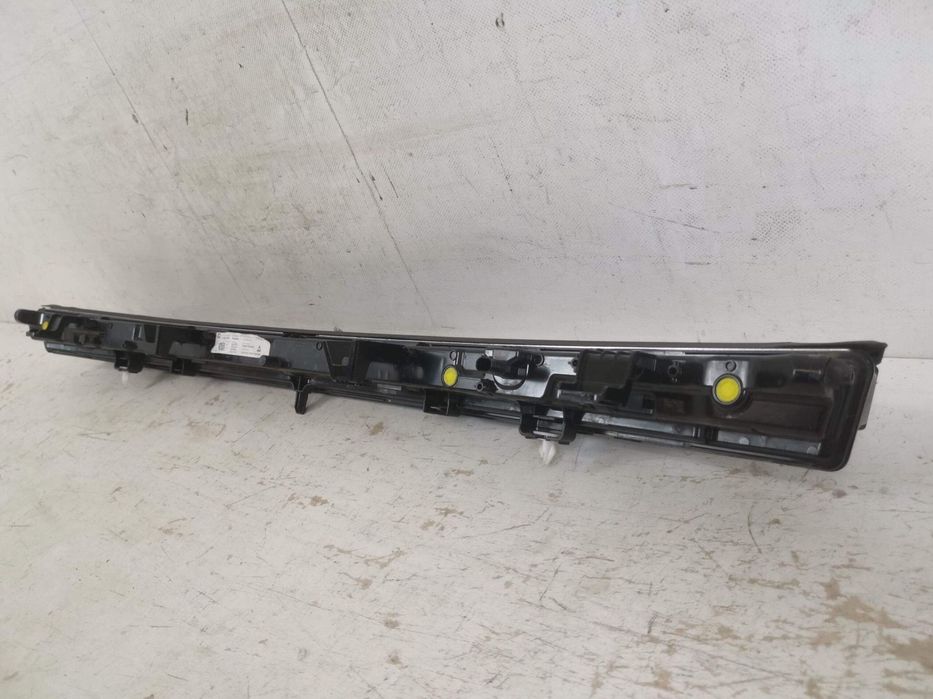 DRL Central Lumina De Zi Tesla Model Y Juniper 2025 2026 Original In S