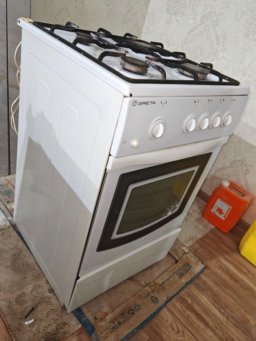 Продам газплиту четырёх комфорочную