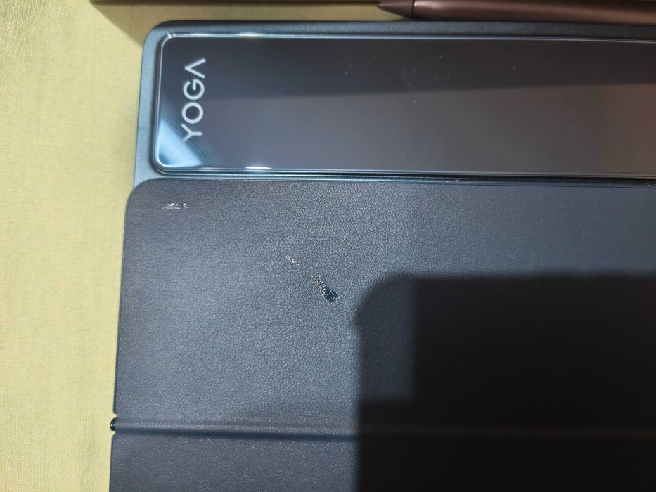 Lenovo Yoga Tab Plus 12.7" (16GB RAM / 256GB / Snapdragon 8 Gen 3) + KB + Tab Pen Pro (Още 1 г. и 2 мес. гаранция)