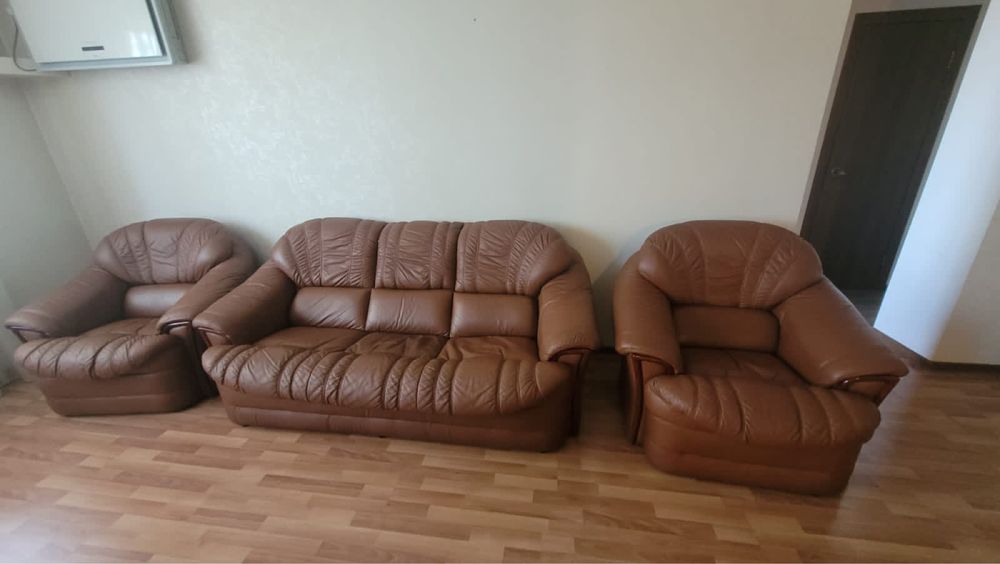 Продам диван в отличном состоянии