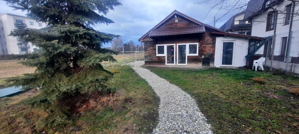 Casa 86 mp +1136 MP teren ideal afacere -Nicolae Labis-Tractorul