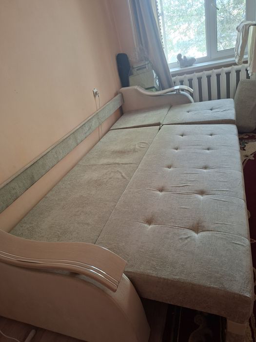 Продам Ковер и диван