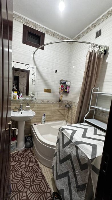 Своя квартира, Без маклер. Продажа. Юнусобод 11,  36 дом. 3/4/4