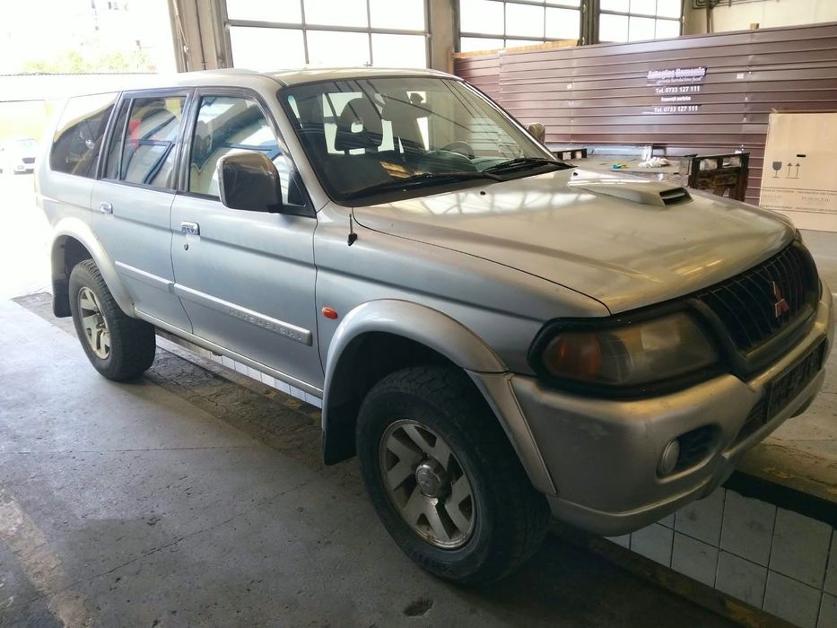 2004 Mitsubishi Pajero Sport GLS