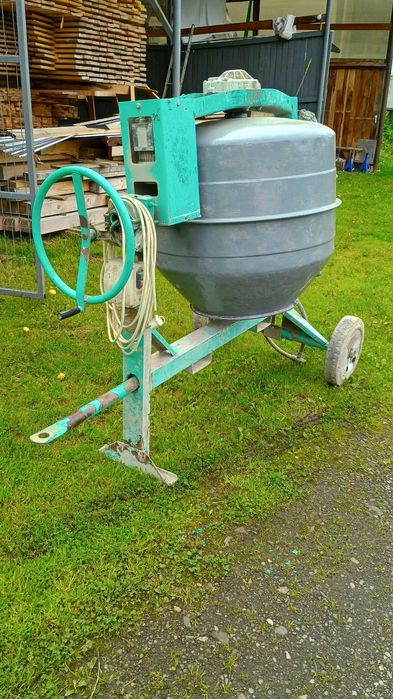 Vand betoniera italiana Imer Syntesi (profesionala 350 litri)