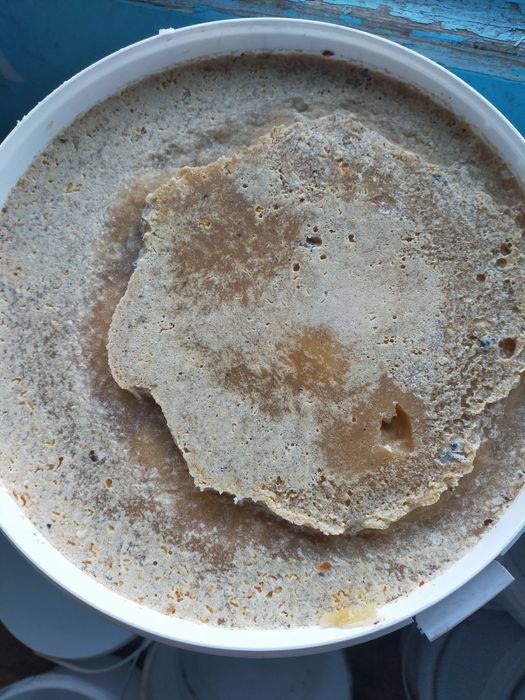 Мед с личной пасики