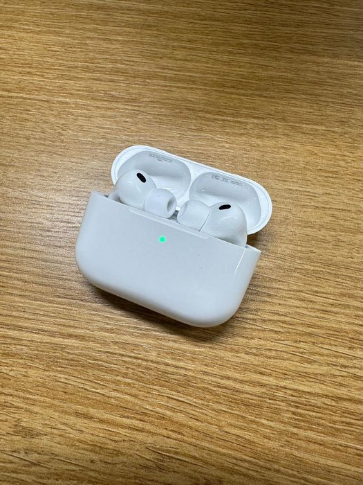 AirPods Pro 3 (2026) - Stare impecabilă