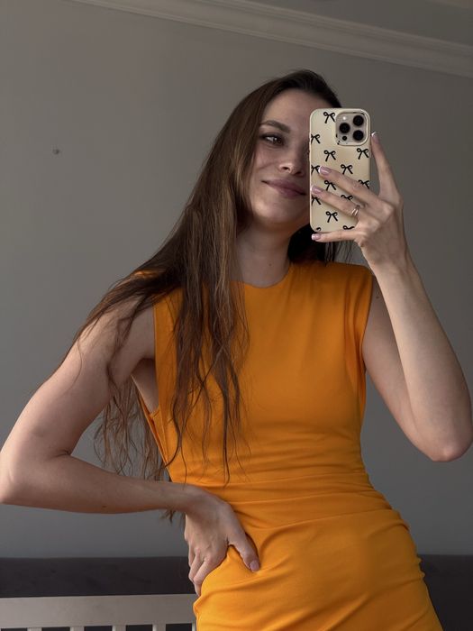 Платье Zara желтое