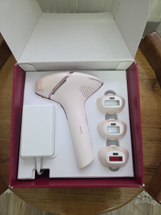 Epilator IPL PHILIPS Lumea Series 9900