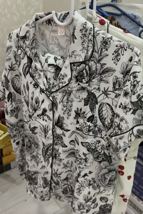Пижама тройка срочно продам