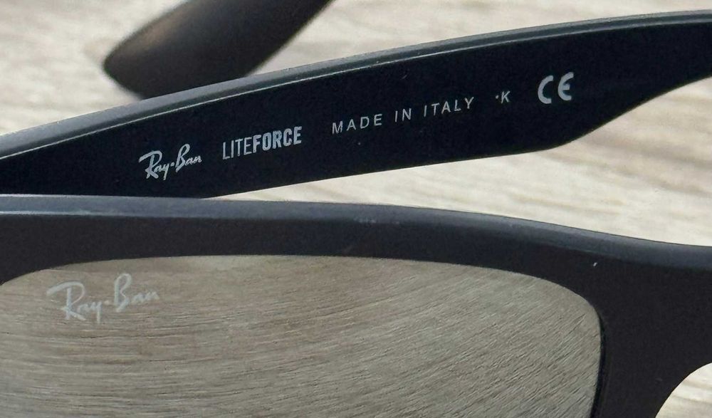 Слънчеви очила Ray Ban RB4195