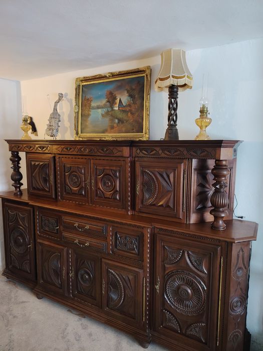 Mobilier din lemn masiv vintage, comodă, bufet , biblioteca