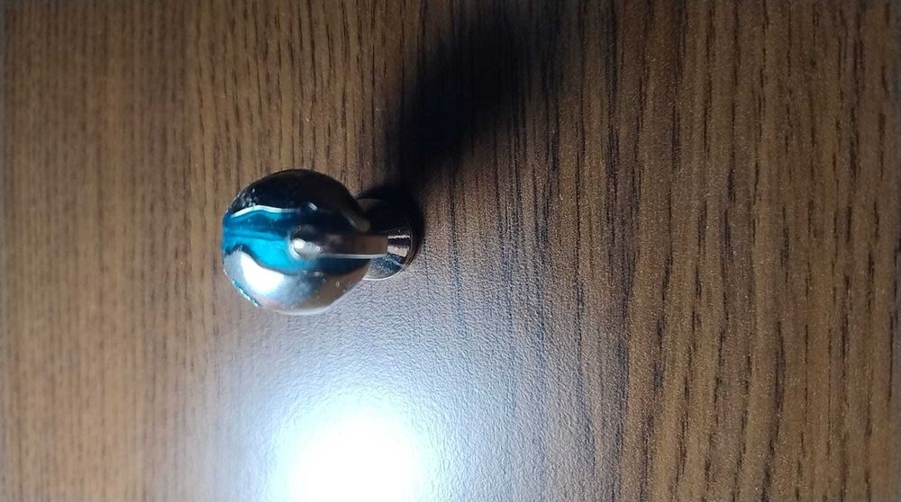 Pandantiv glob pământesc, rotativ, din metal emailat