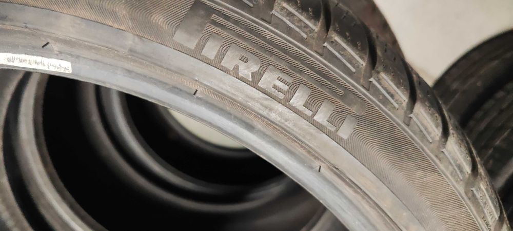 2бр. зимни гуми 315/30/21 Pirelli