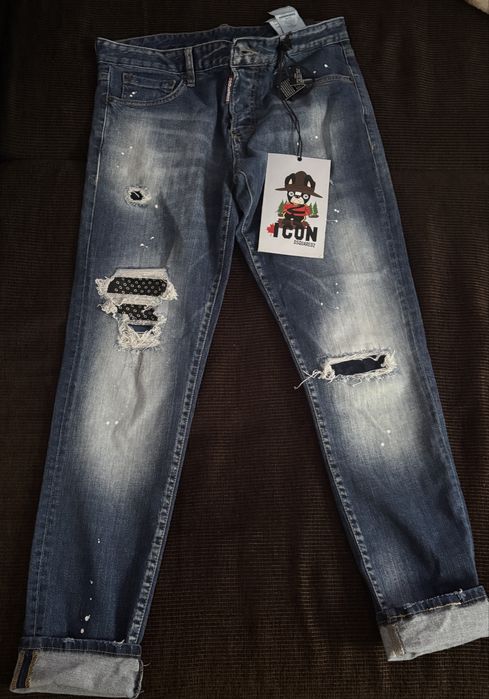 Blugi dsquared marimea S si M