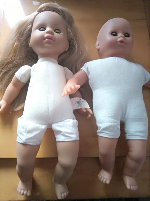 Papusa comunista, papusi