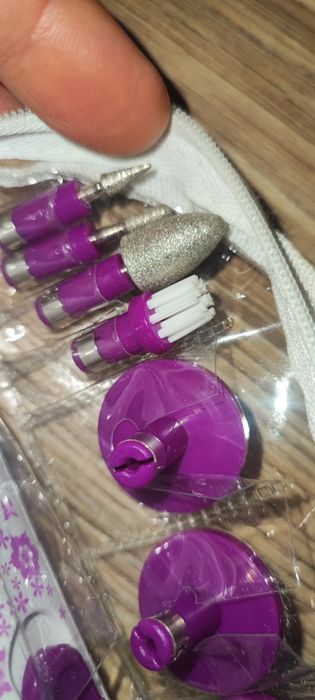 Сет за маникюр и педикюр