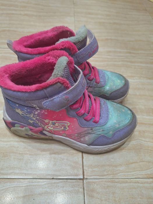 Детски апрески на Sketchers