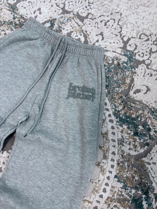 Продам одежду молодежная