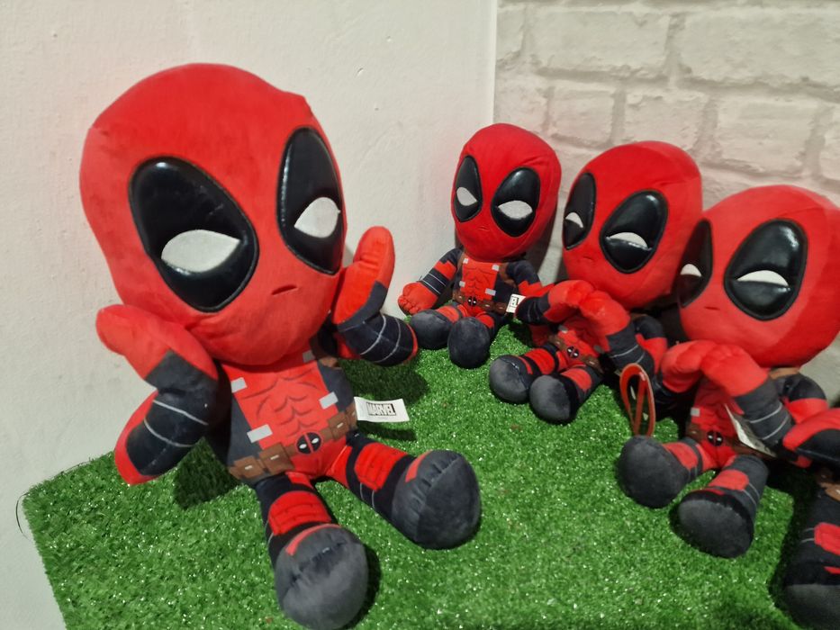 Deadpool играчки