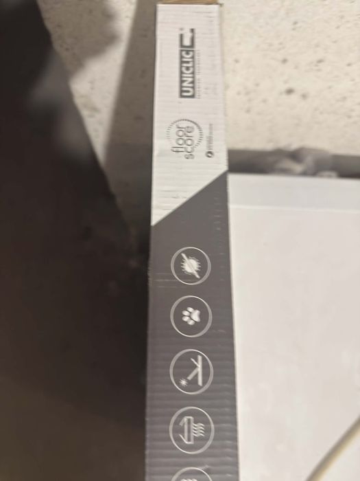 PVC клик настилка (SPC) – 23 м², с подложка, нова