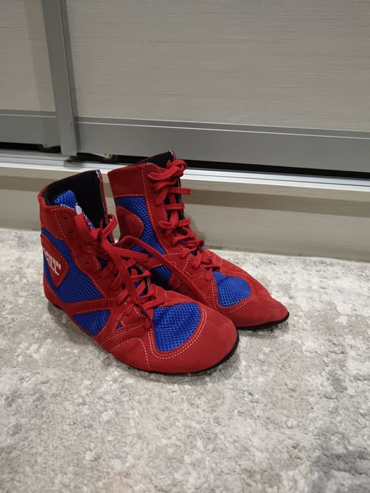 Кроссовки для бокса