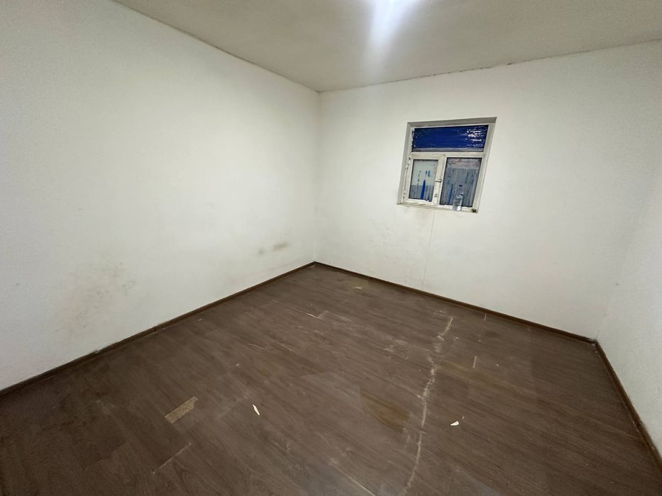 Продаётся 1 комантное помещение FOOD CITY