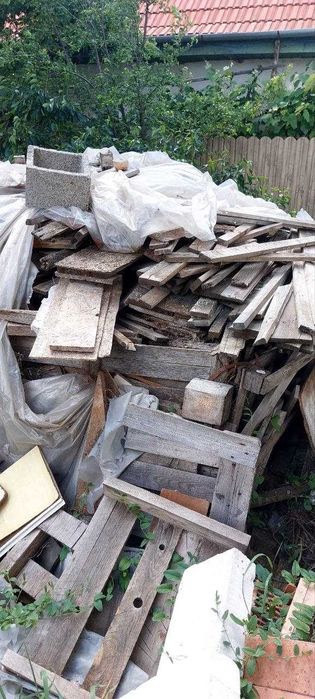 Resturi lemn constructie