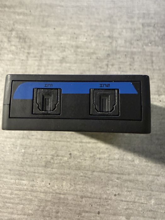 Comutator audio optic digital SPDIF TOSLINK
