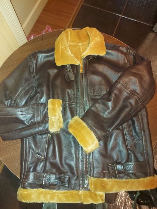 Geaca de piele dama. Model aviator