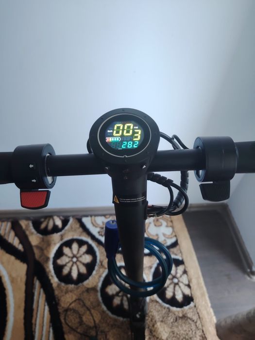 Vand trotineta electrica