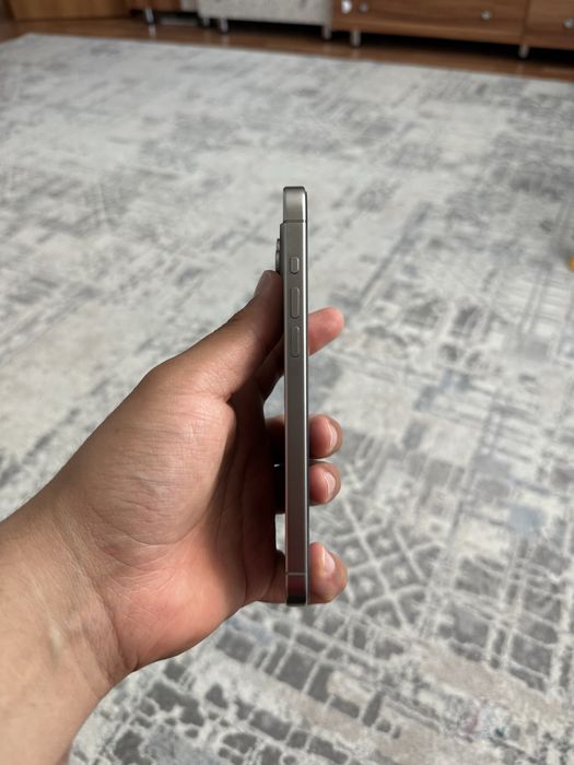 Продам iPhone 15 Pro Max 256