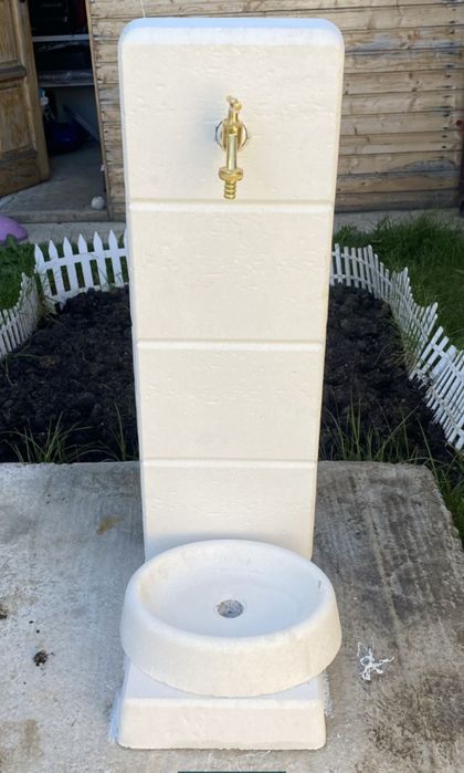 Cismea fantana gradina curte exterior robinet
