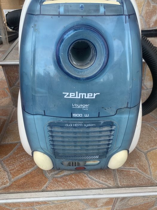 Vand aspiratoare folosite , in stare buna de functionare