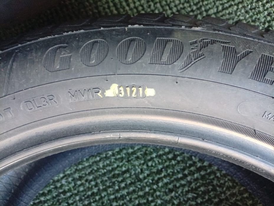 215 55 17 Hankook și Goodyear m+s