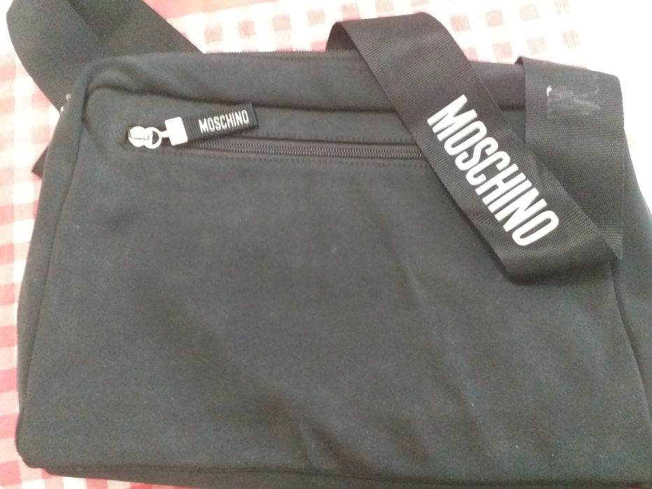 Rucsac Moschino ..